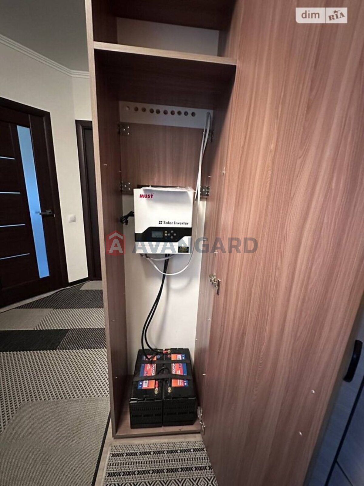 2 ��. ��������, 58/27/10 ��. �., 8/9 ������ ���� 10