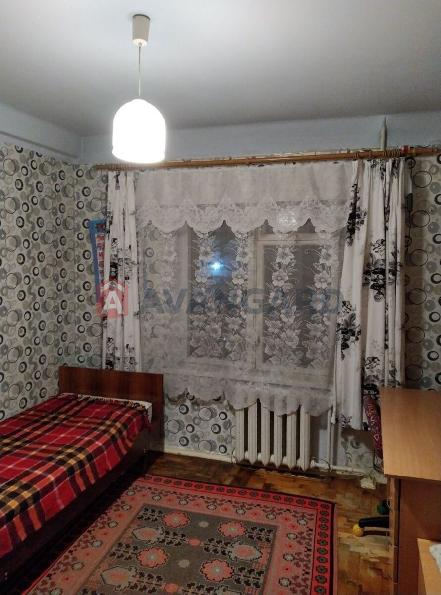 3 . , 68/47/7 . ., 3/9   3