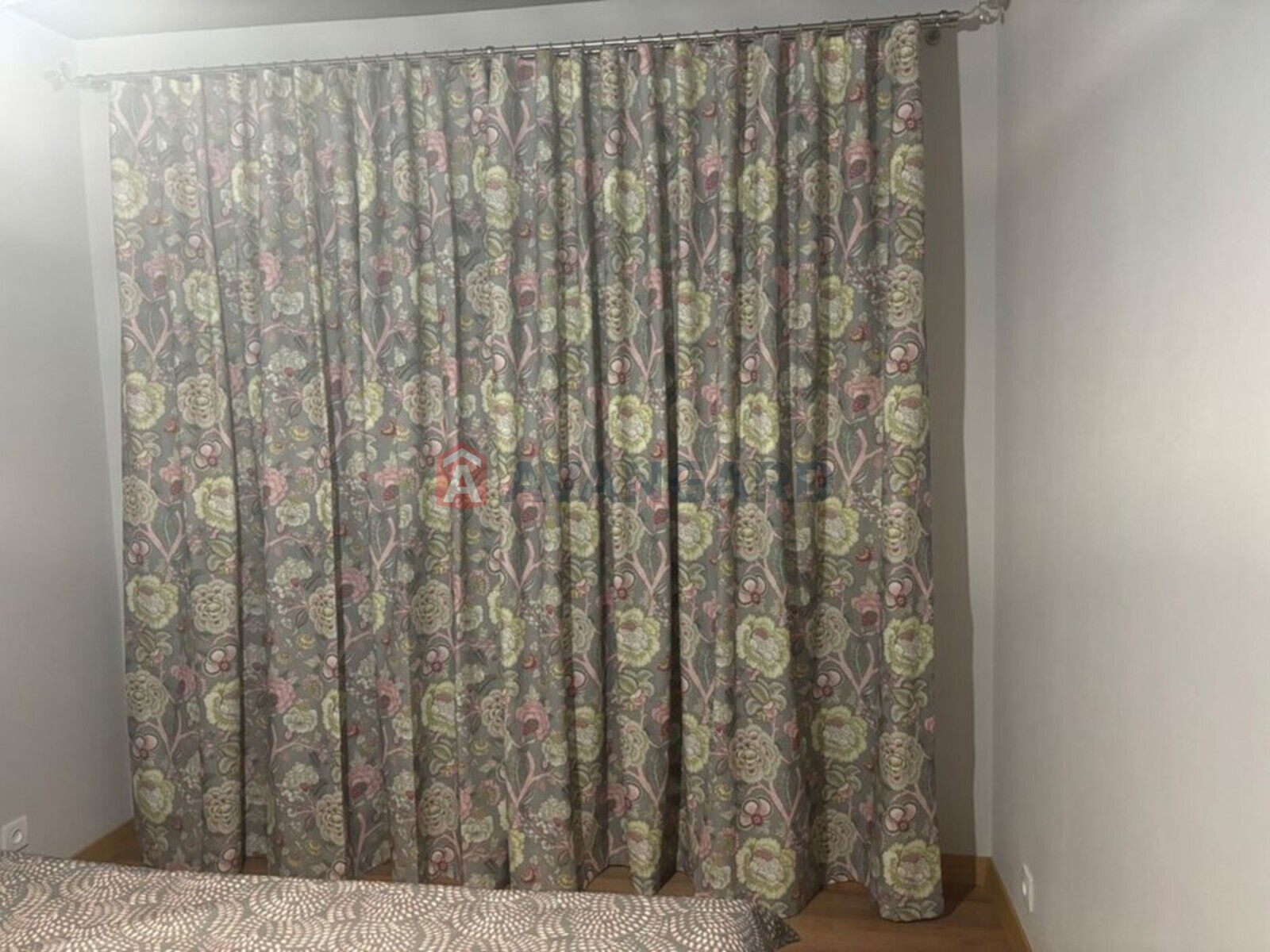 3 ����. ��������, 63/-/10 ��. �., 5/9 ���� ���� 3