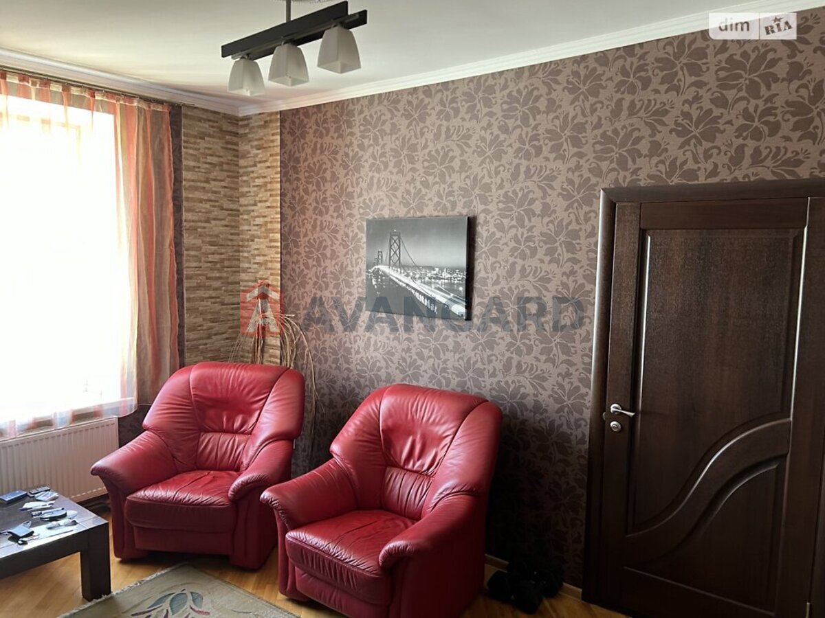 2 ��. ��������, 48/34/8 ��. �., 3/3 ������ ���� 12