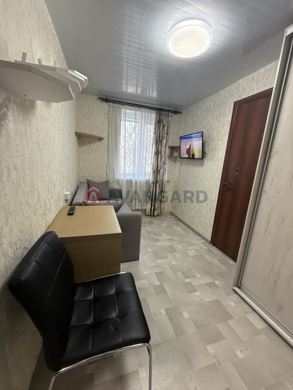 2 ��. ��������, 38/-/7 ��. �., 1/2 ������ ���� 14