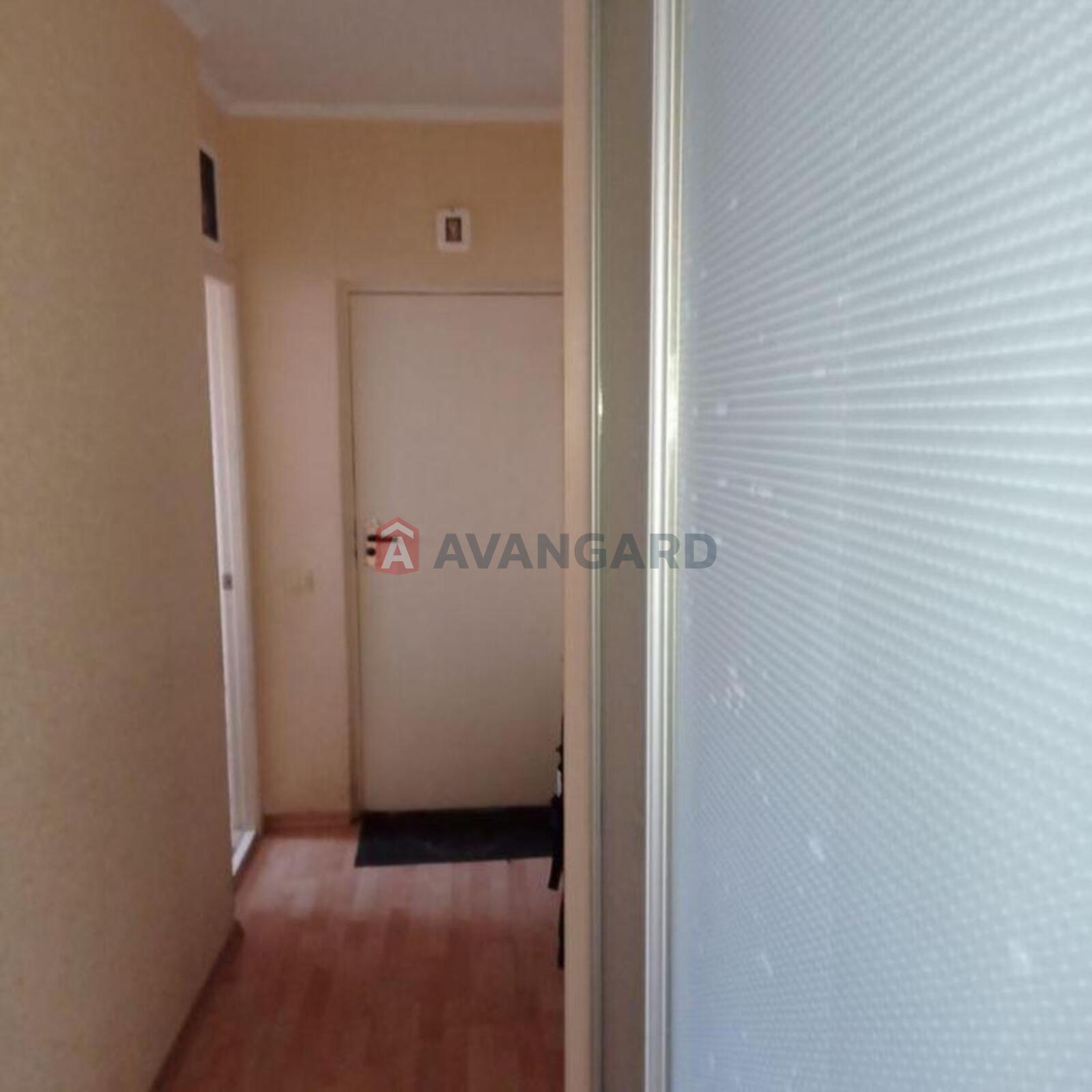 3 ��. ��������, 65/-/11 ��. �., 2/9 ������ ���� 2