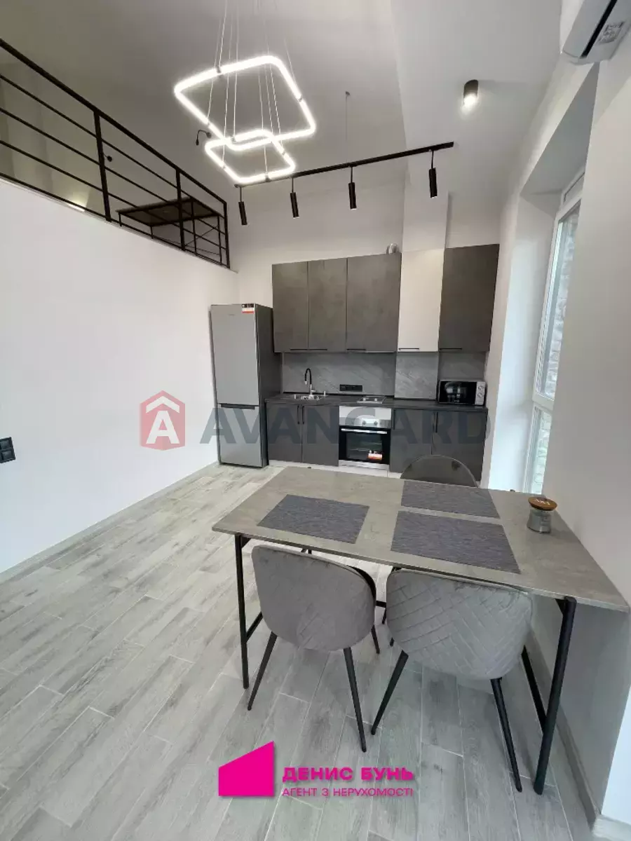 1 ��. ��������, 63/-/- ��. �., 5/5 ������ ���� 14