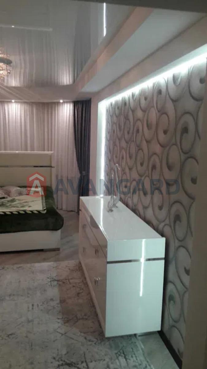 4 ��. ��������, 108/-/37 ��. �., 6/8 ������ ���� 18