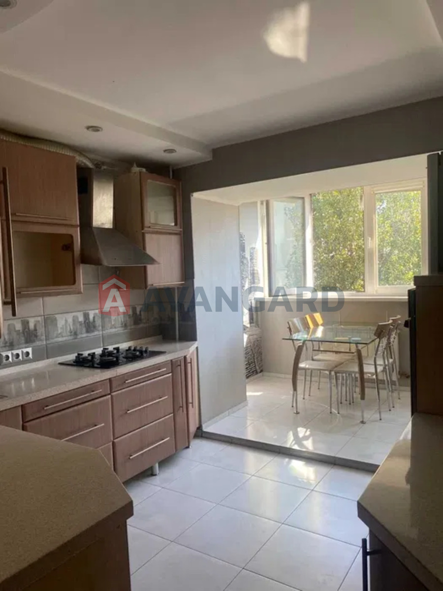 1 ��. ��������, 59/-/13 ��. �., 5/5 ������ ���� 1