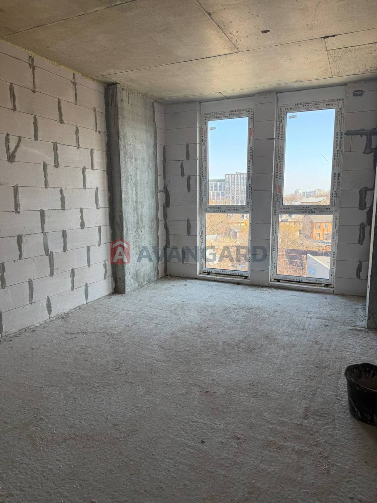 2 ��. ��������, 81,17/30,81/13 ��. �., 6/9 ������ ���� 5