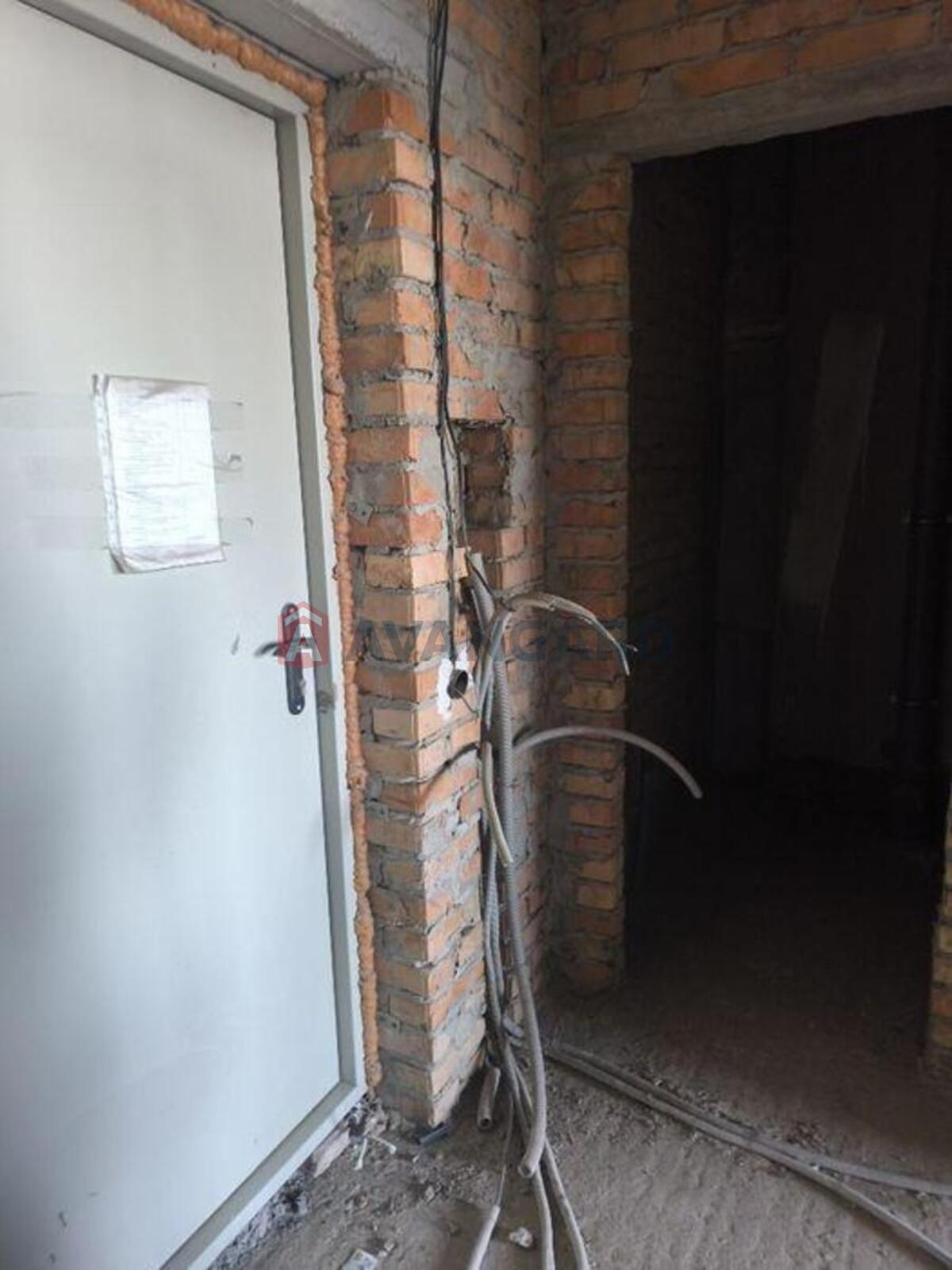 2 ��. ��������, 77/-/13 ��. �., 15/20 ������ ���� 5