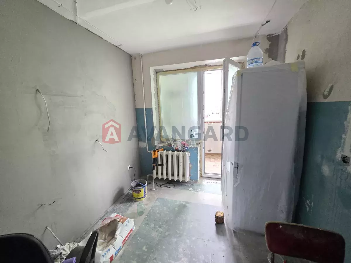 1 . , 40/-/8 . ., 1/12   1