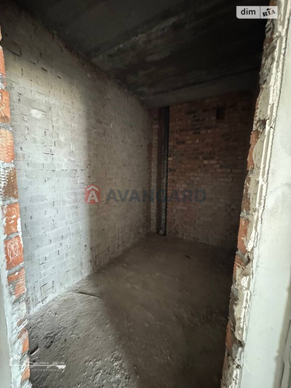 1 ��. ��������, 47/20/18 ��. �., 11/11 ������ ���� 3