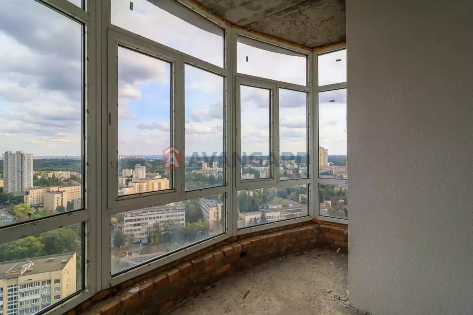 3 ��. ��������, 135/-/30 ��. �., 24/25 ������ ���� 10