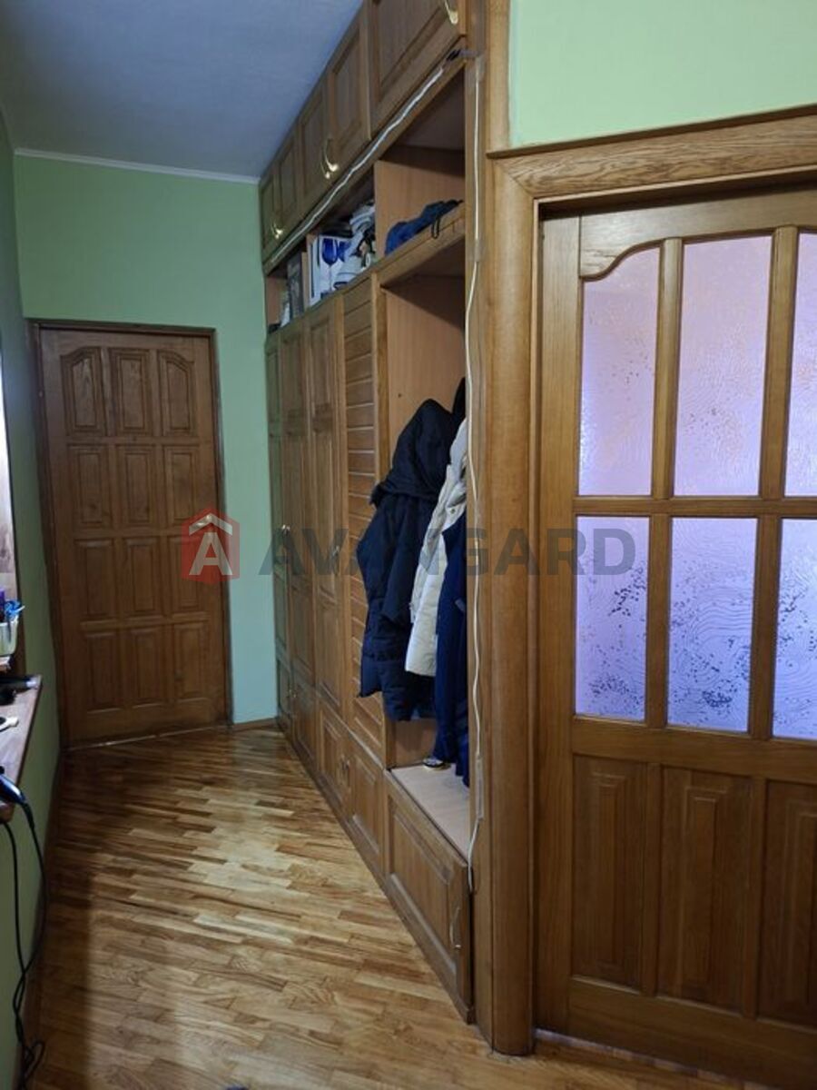 2 ����. ��������, 43/-/5 ��. �., 3/3 ���� ���� 7