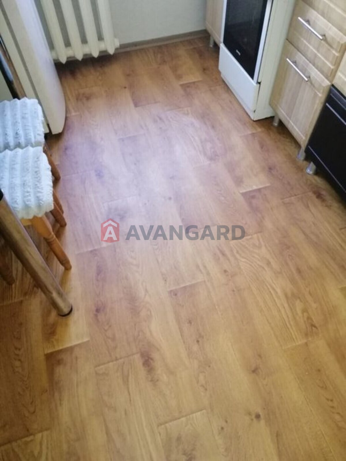 3 ��. ��������, 61/-/8 ��. �., 1/10 ������ ���� 22