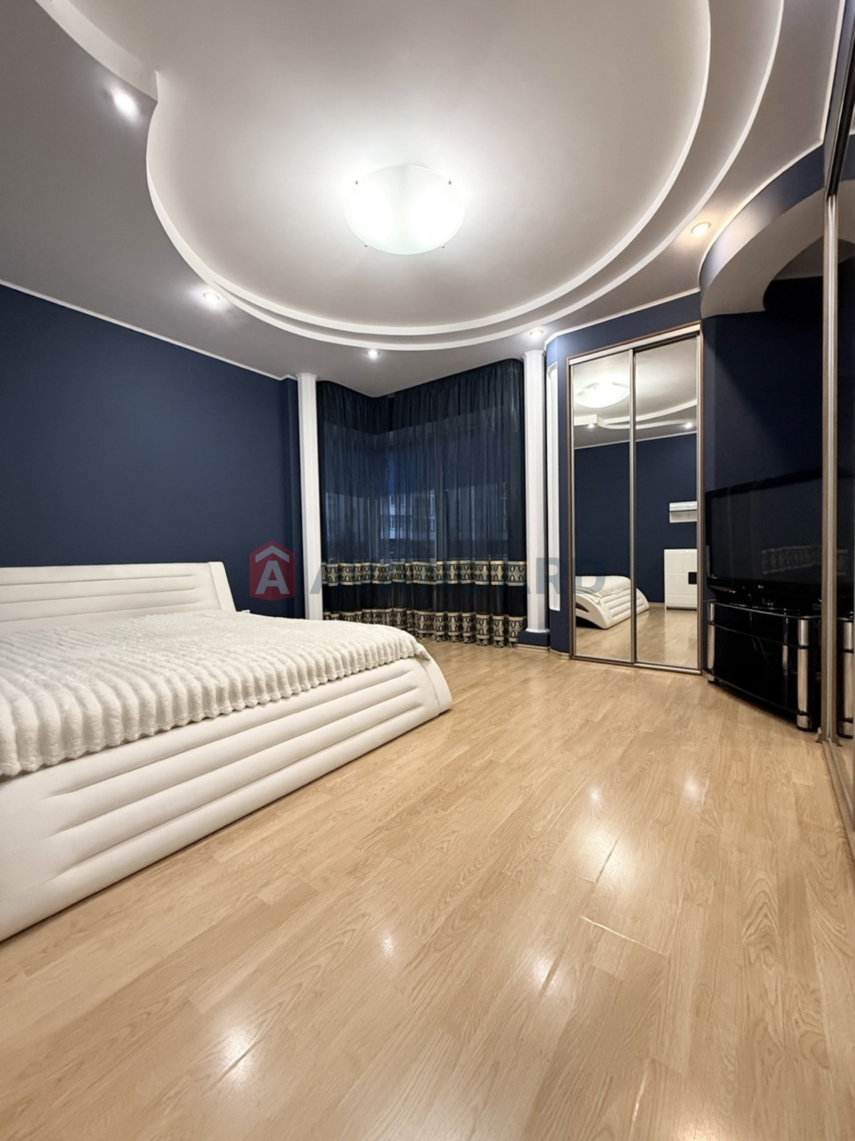 2 ��. ��������, 72/40/12 ��. �., 2/19 ������ ���� 6