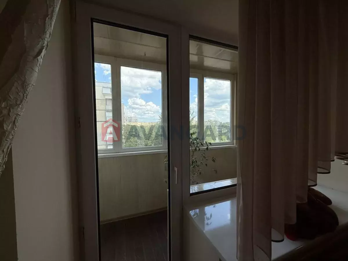 3 ��. ��������, 76/-/20 ��. �., 6/14 ������ ���� 19