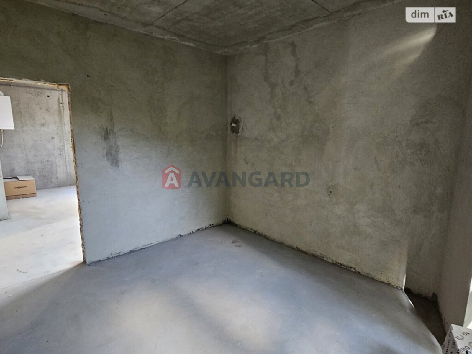 1 ��. ��������, 38/28/16 ��. �., 2/4 ������ ���� 11