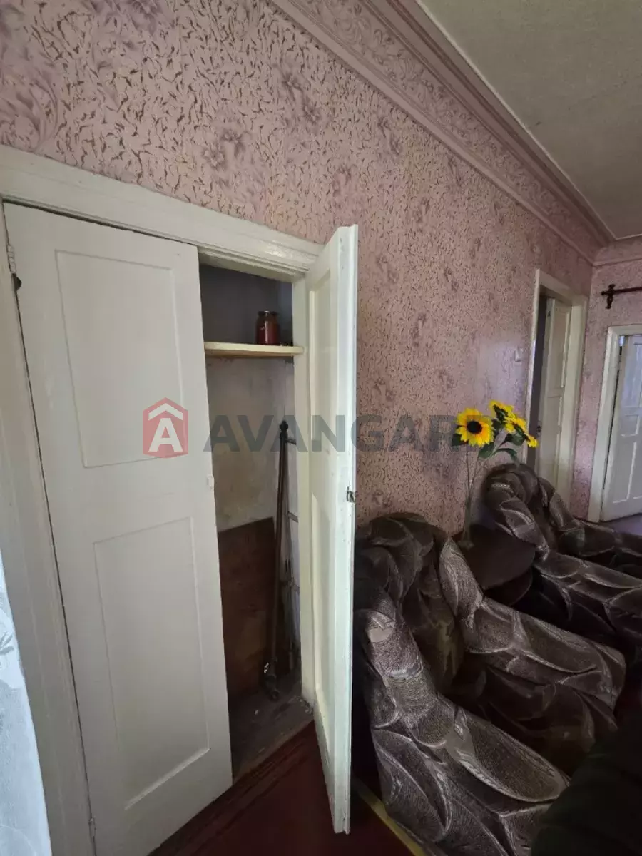 3 ��. ��������, 72/-/- ��. �., 4/5 ������ ���� 8