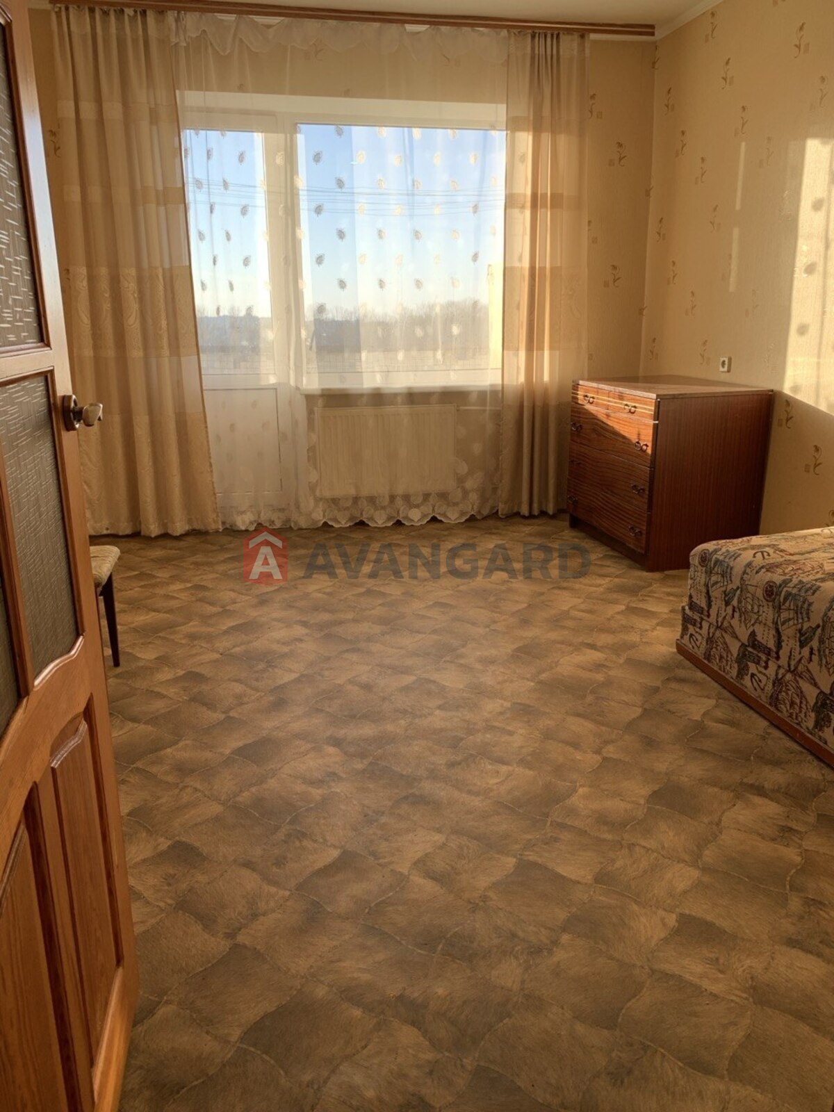 3 ��. ��������, 69/-/7 ��. �., 9/9 ������ ���� 28