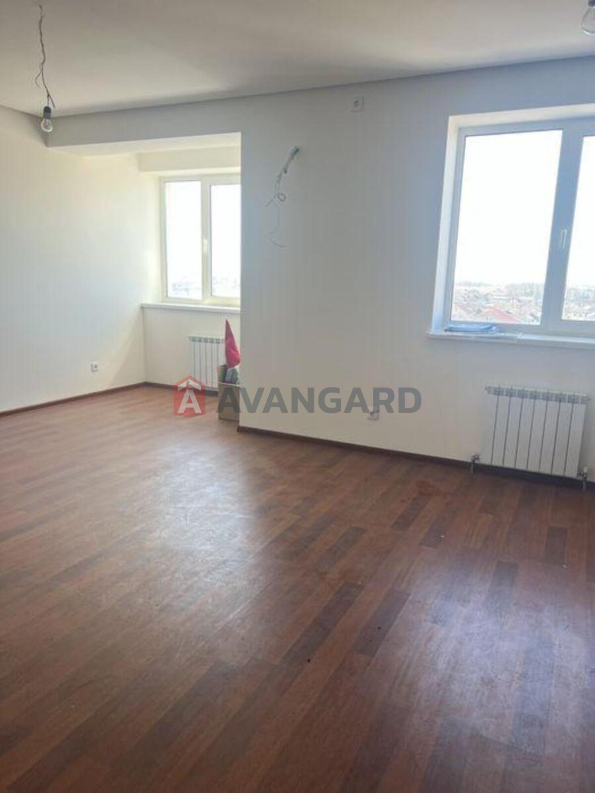 3 ��. ��������, 133/-/17 ��. �., 5/5 ������ ���� 2