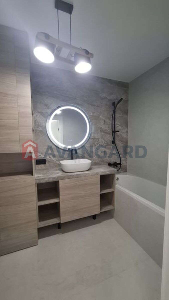 1 . , 47/17/17 . ., 2/10   8