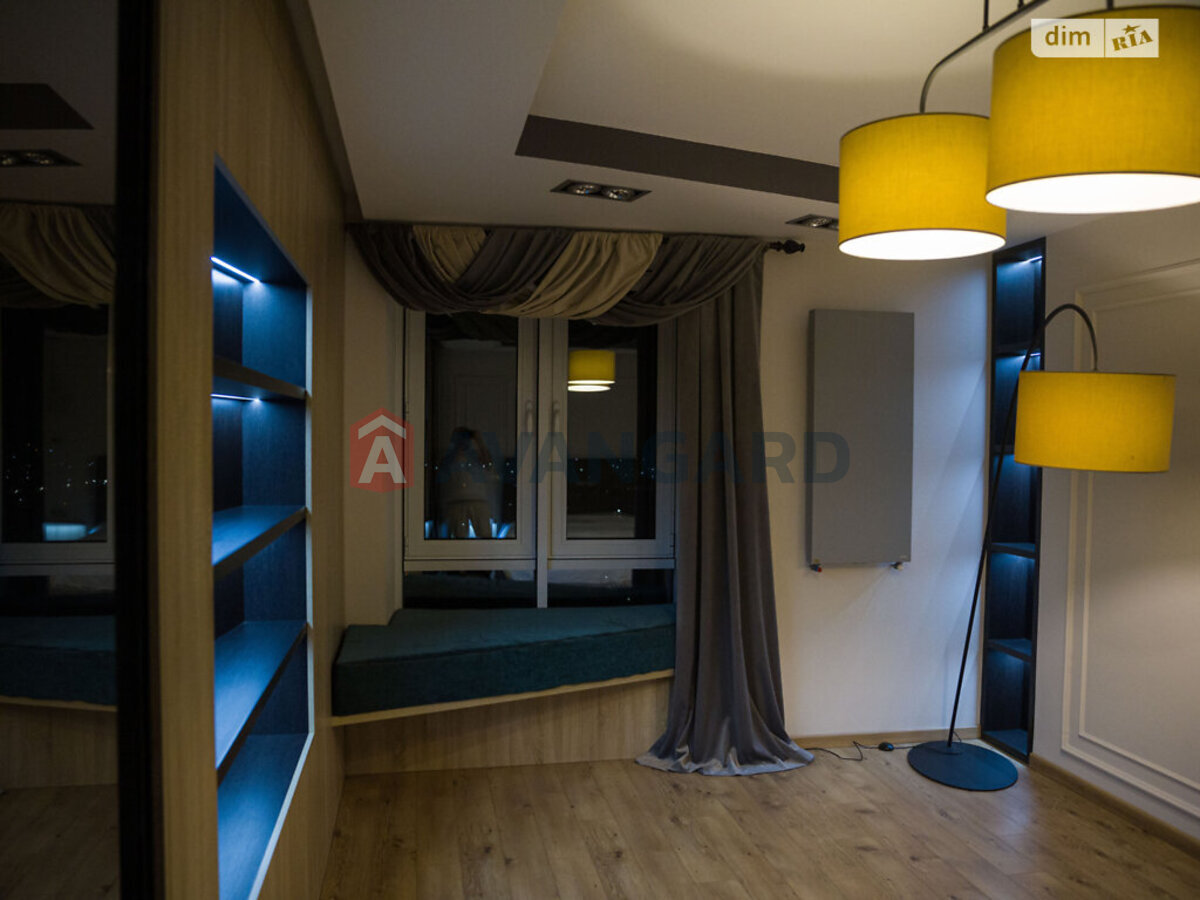 1 ����. ��������, 46/20/14 ��. �., 15/16 ���� ���� 20