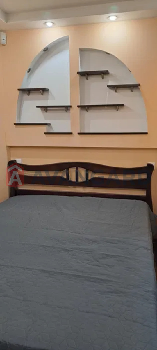 1 . , 28/-/4 . ., 2/9   4