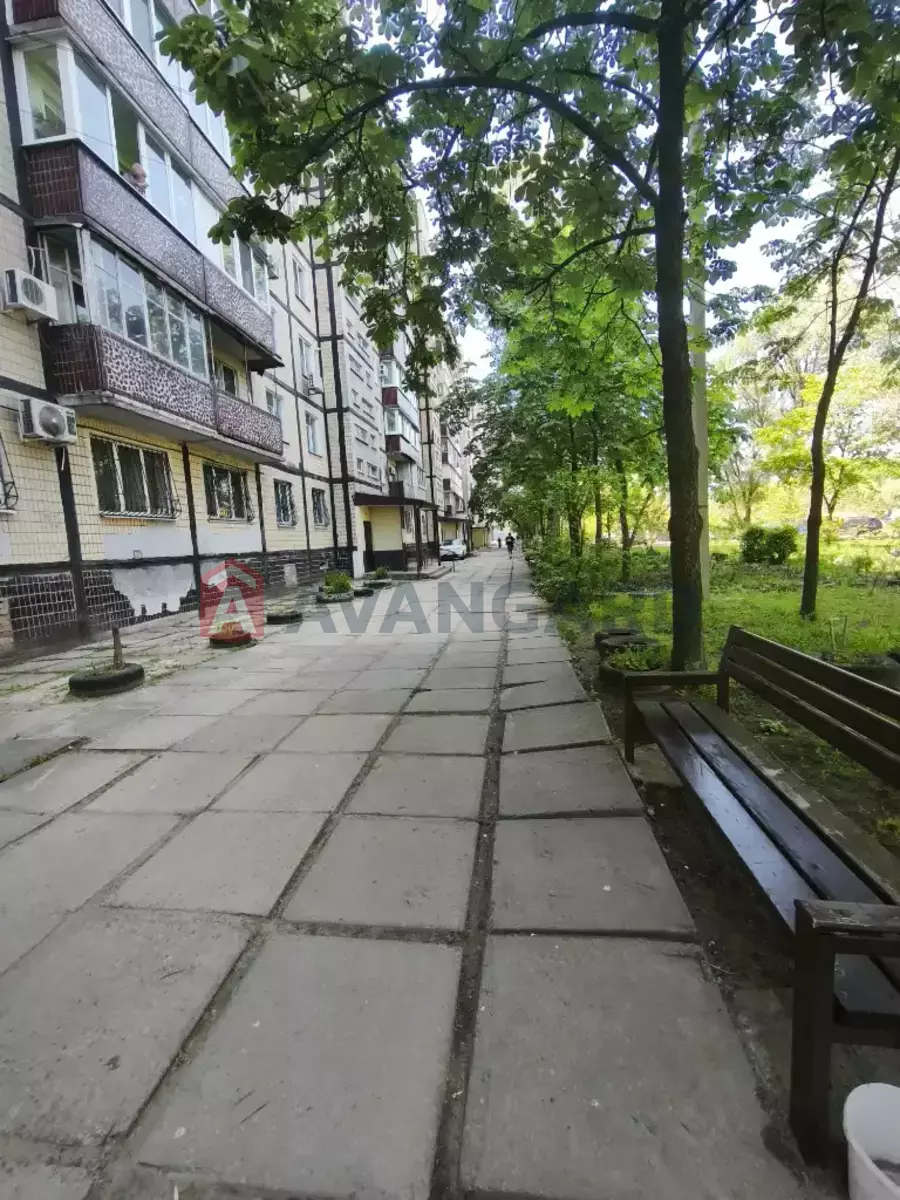 2 ��. ��������, 45/28/8 ��. �., 4/9 ������ ���� 14