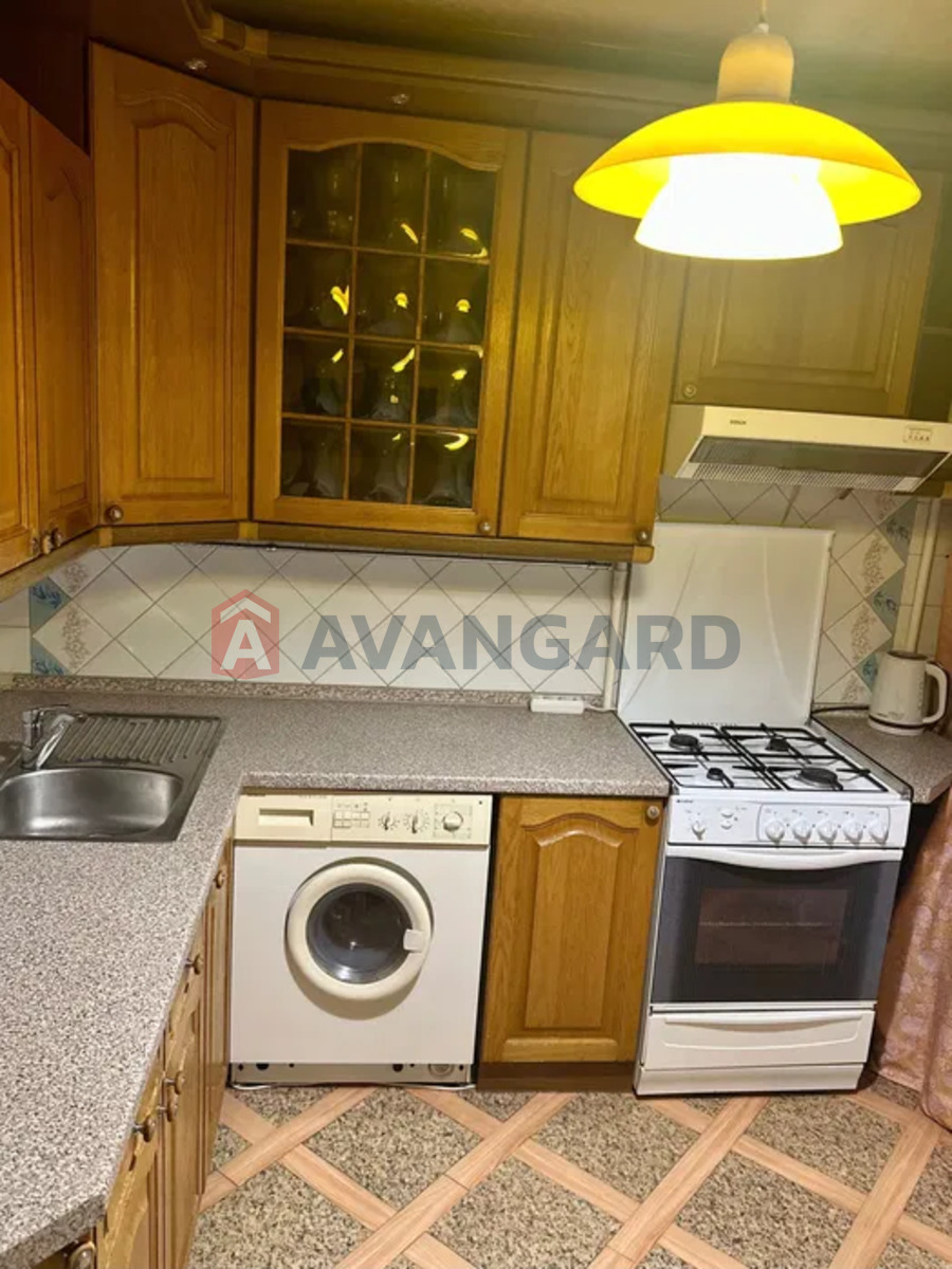 3 ��. ��������, 67/-/8 ��. �., 14/16 ������ ���� 16