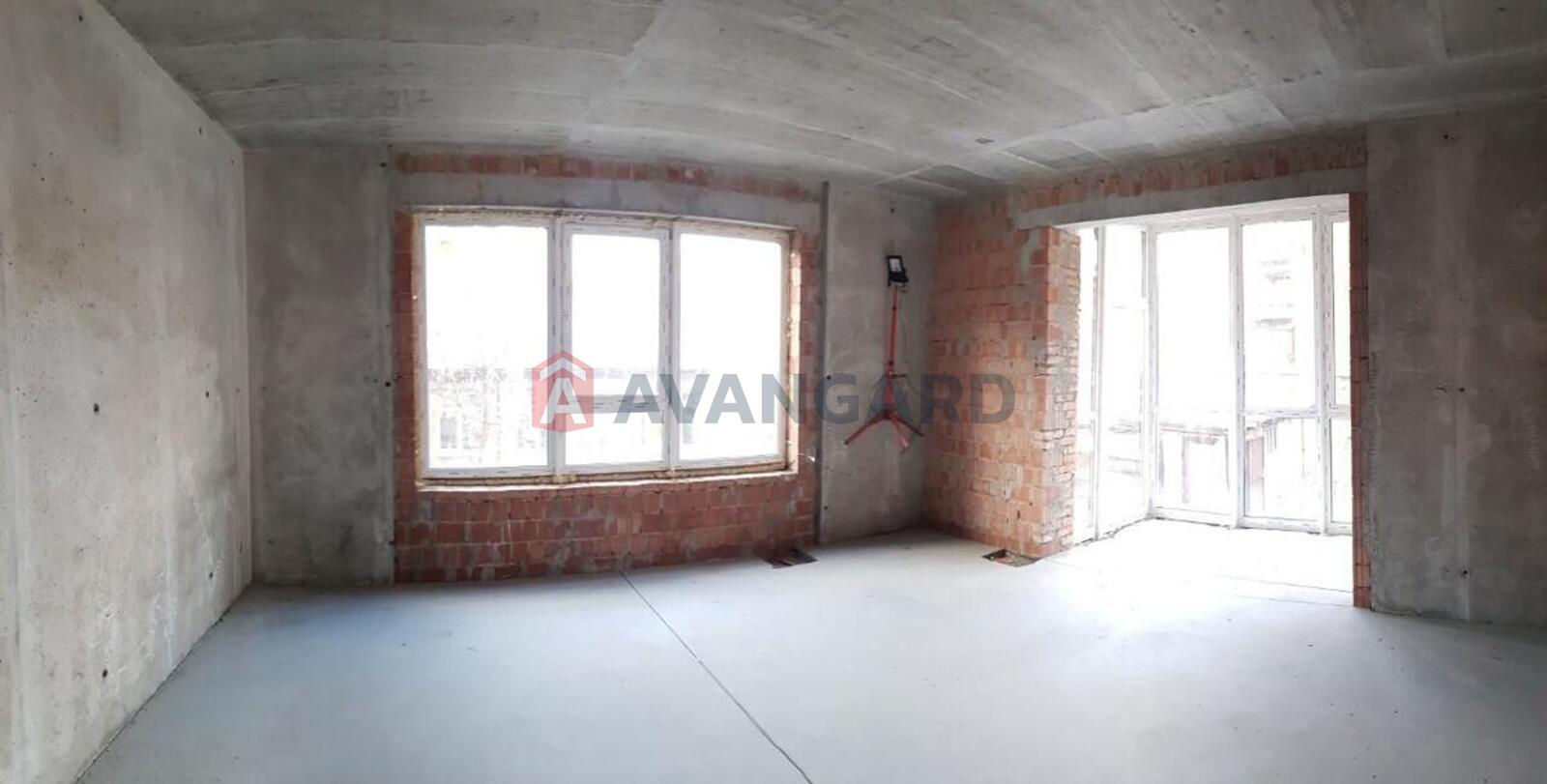 2 ����. ��������, 89/67/18 ��. �., 17/24 ���� ���� 8