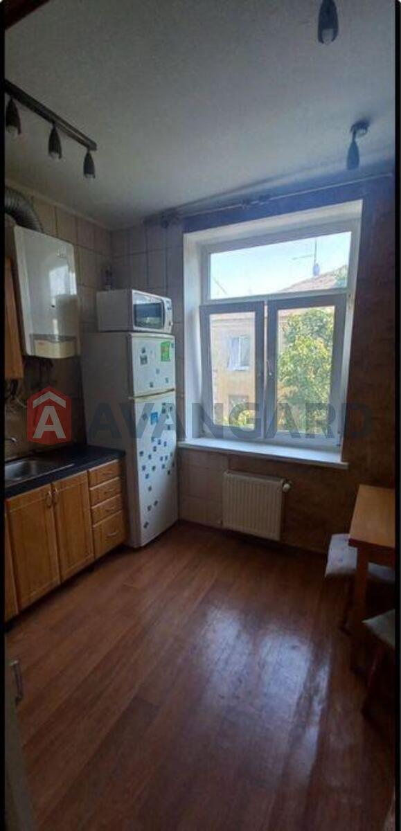 2 ��. ��������, 50/-/8 ��. �., 2/2 ������ ���� 4