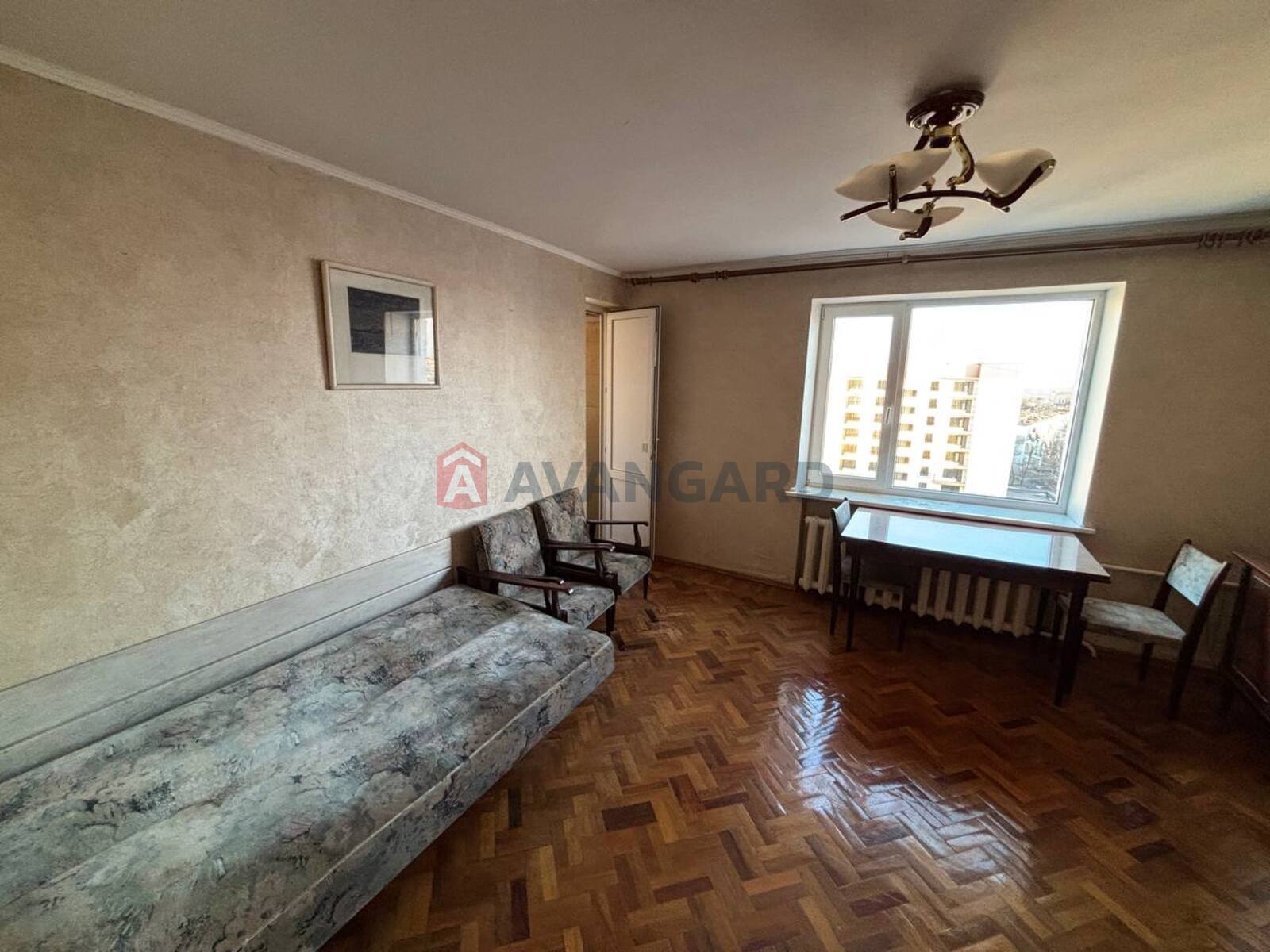 2 ��. ��������, 50/29/7 ��. �., 9/9 ������ ���� 2