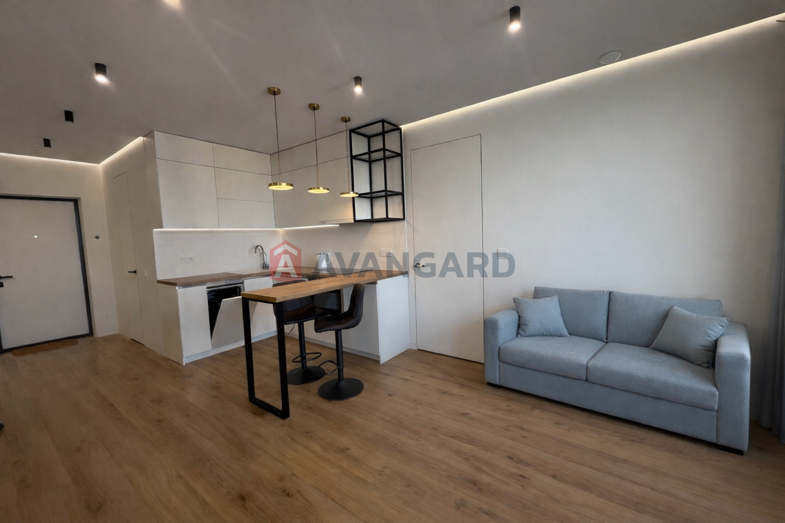 2 ��. ��������, 49/-/21 ��. �., 18/26 ������ ���� 5