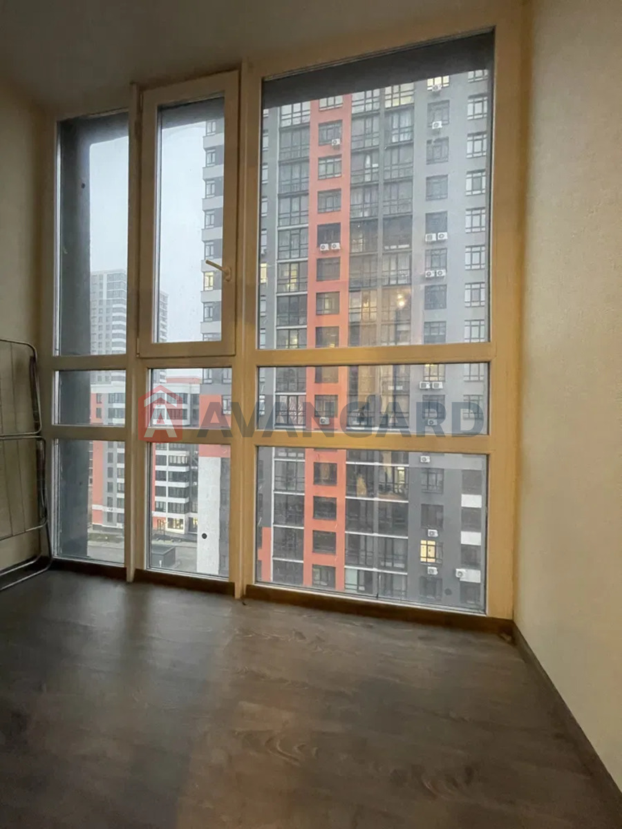 1 ��. ��������, 38/-/10 ��. �., 9/25 ������ ���� 17