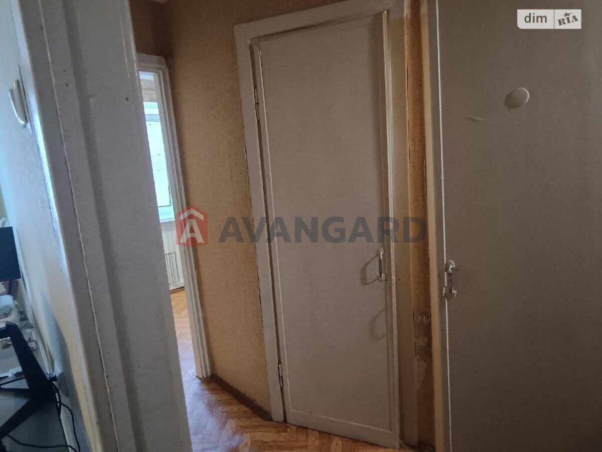 2 ��. ��������, 44/27/4 ��. �., 2/5 ������ ���� 1