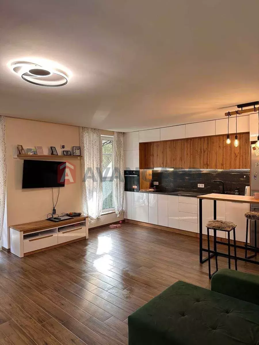 2 ��. ��������, 72/-/8 ��. �., 1/5 ������ ���� 1