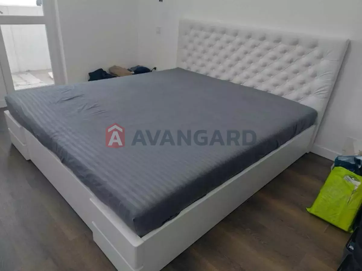 3 ��. ��������, 90/-/14 ��. �., 9/10 ������ ���� 19