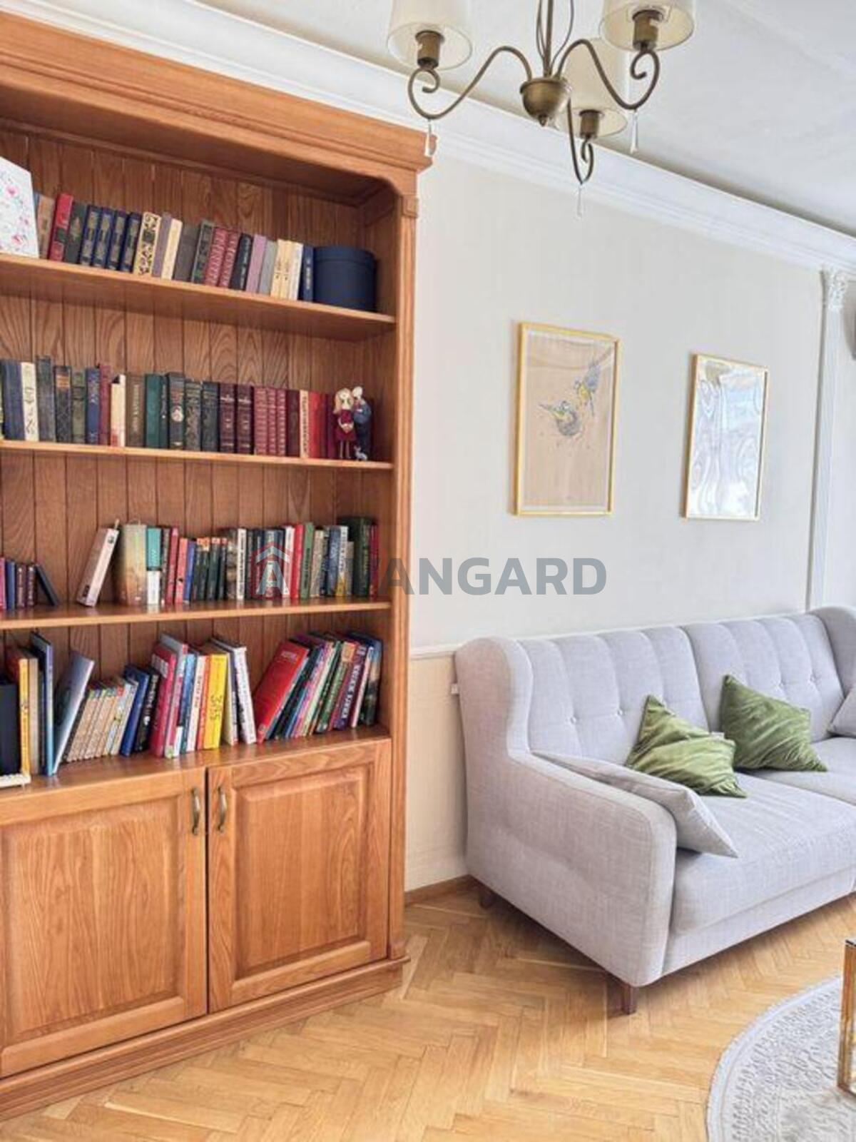 5 ��. ��������, 158/-/23 ��. �., 3/6 ������ ���� 4