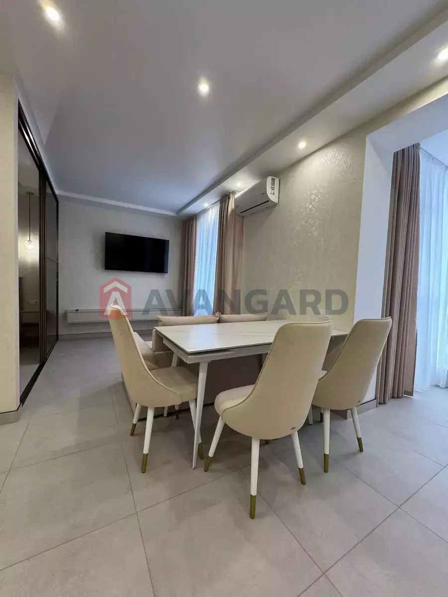 1 ��. ��������, 45/-/- ��. �., 7/10 ������ ���� 5