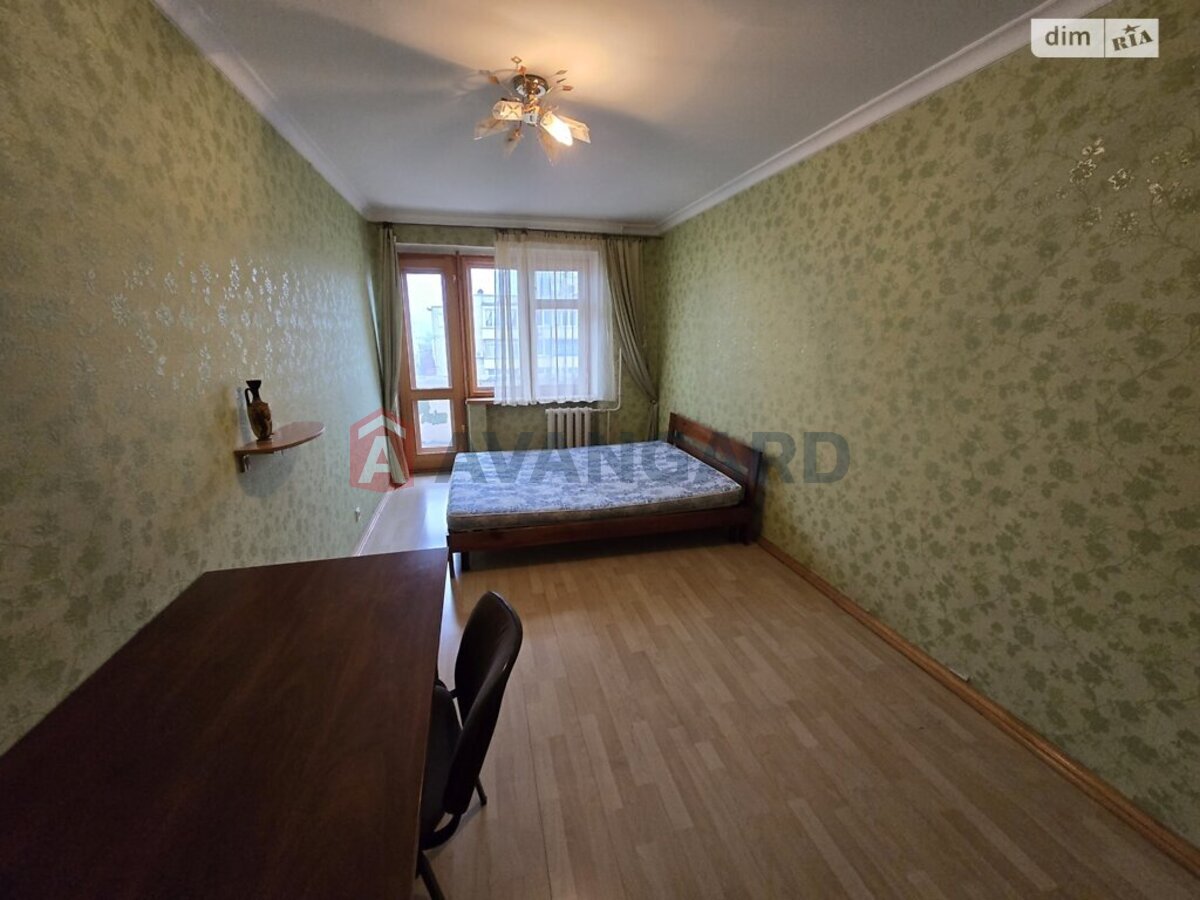 2 ��. ��������, 60/33/9 ��. �., 8/10 ������ ���� 11