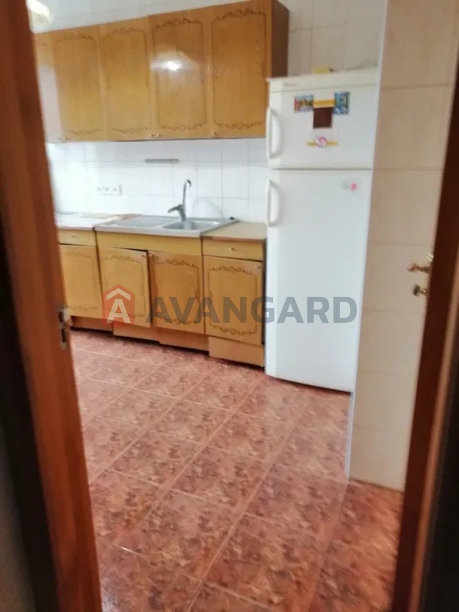 3 . , 67/-/9 . ., 7/10   8