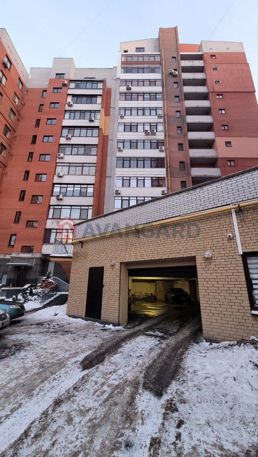 4 ��. ��������, 150/-/41 ��. �., 7/12 ������ ���� 25