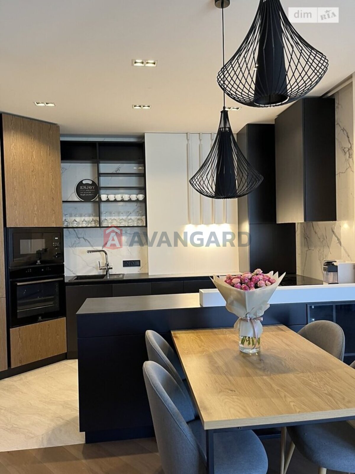 2 ����. ��������, 71/48/- ��. �., 5/6 ���� ���� 5