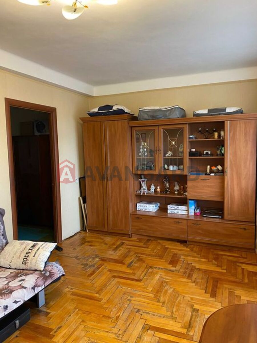 2 ��. ��������, 51/-/7 ��. �., 5/9 ������ ���� 2