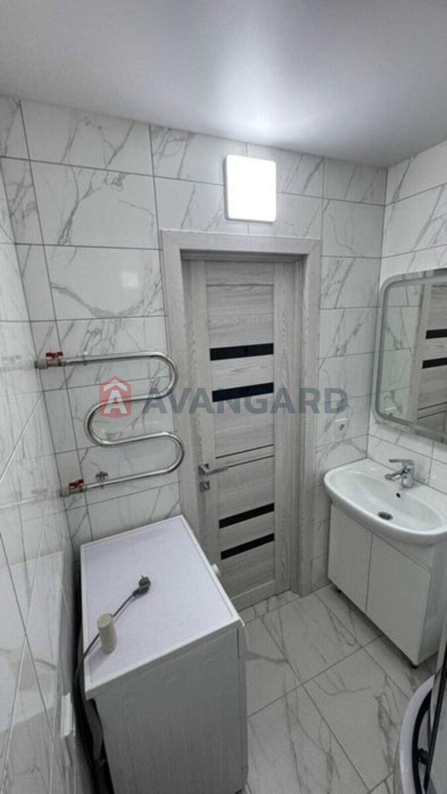 4 ��. ��������, 77/-/10 ��. �., 3/9 ������ ���� 4