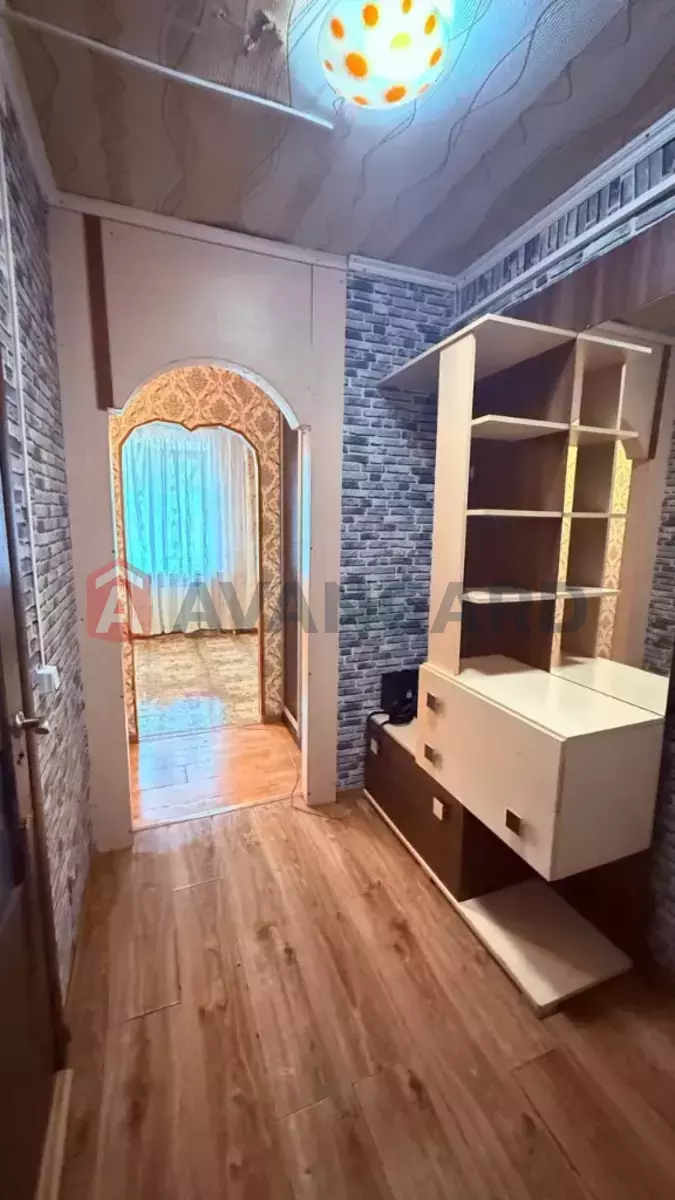 2 ��. ��������, 37/24/- ��. �., 2/5 ������ ���� 17