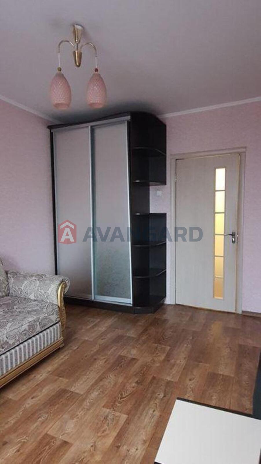 2 ��. ��������, 51/-/7 ��. �., 8/9 ������ ���� 3