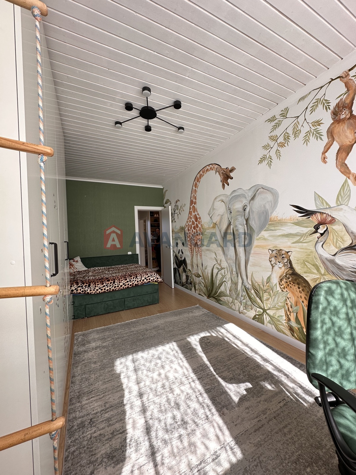 2 ��. ��������, 67/-/24 ��. �., 7/10 ������ ���� 12