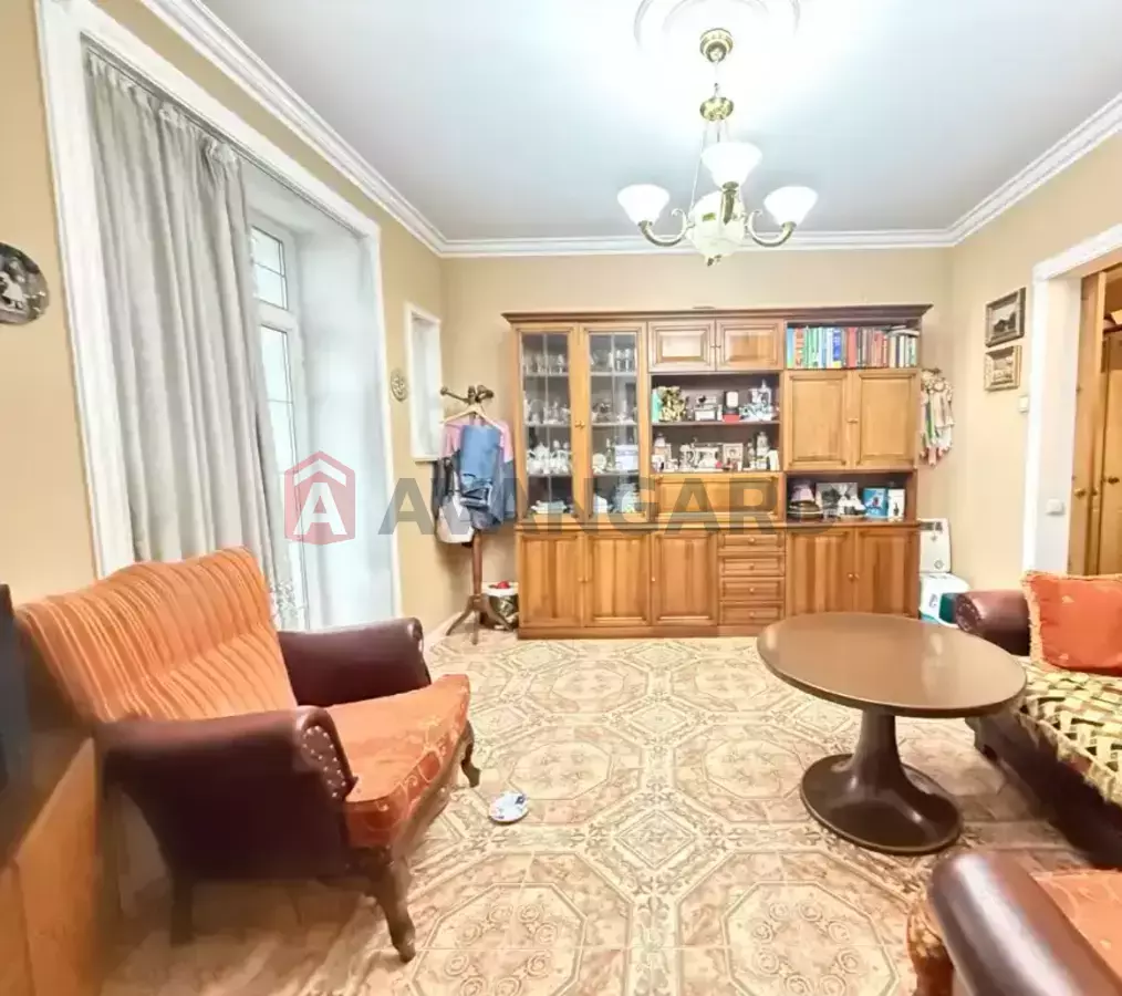 3 ��. ��������, 63/42/7 ��. �., 3/5 ������ ���� 2