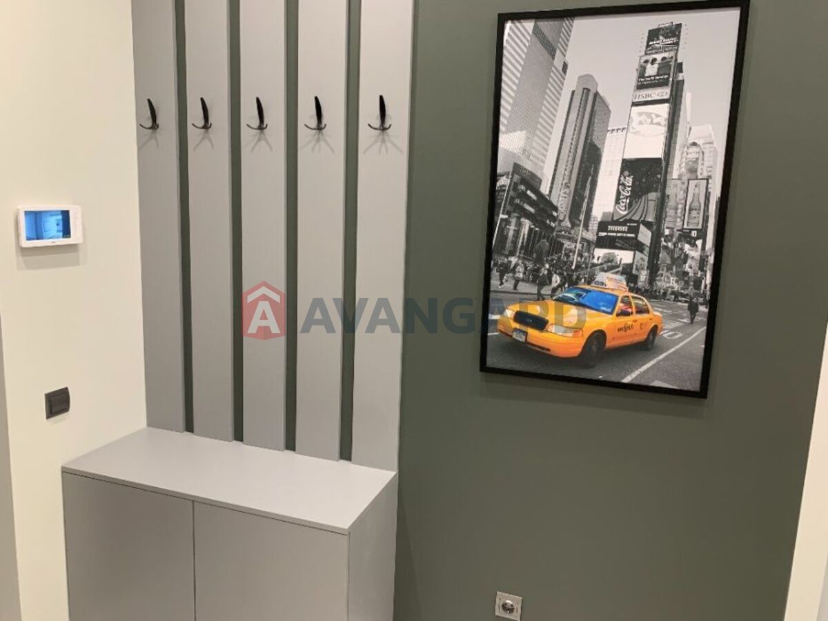 1 ����. ��������, 44/-/15 ��. �., 18/25 ���� ���� 18