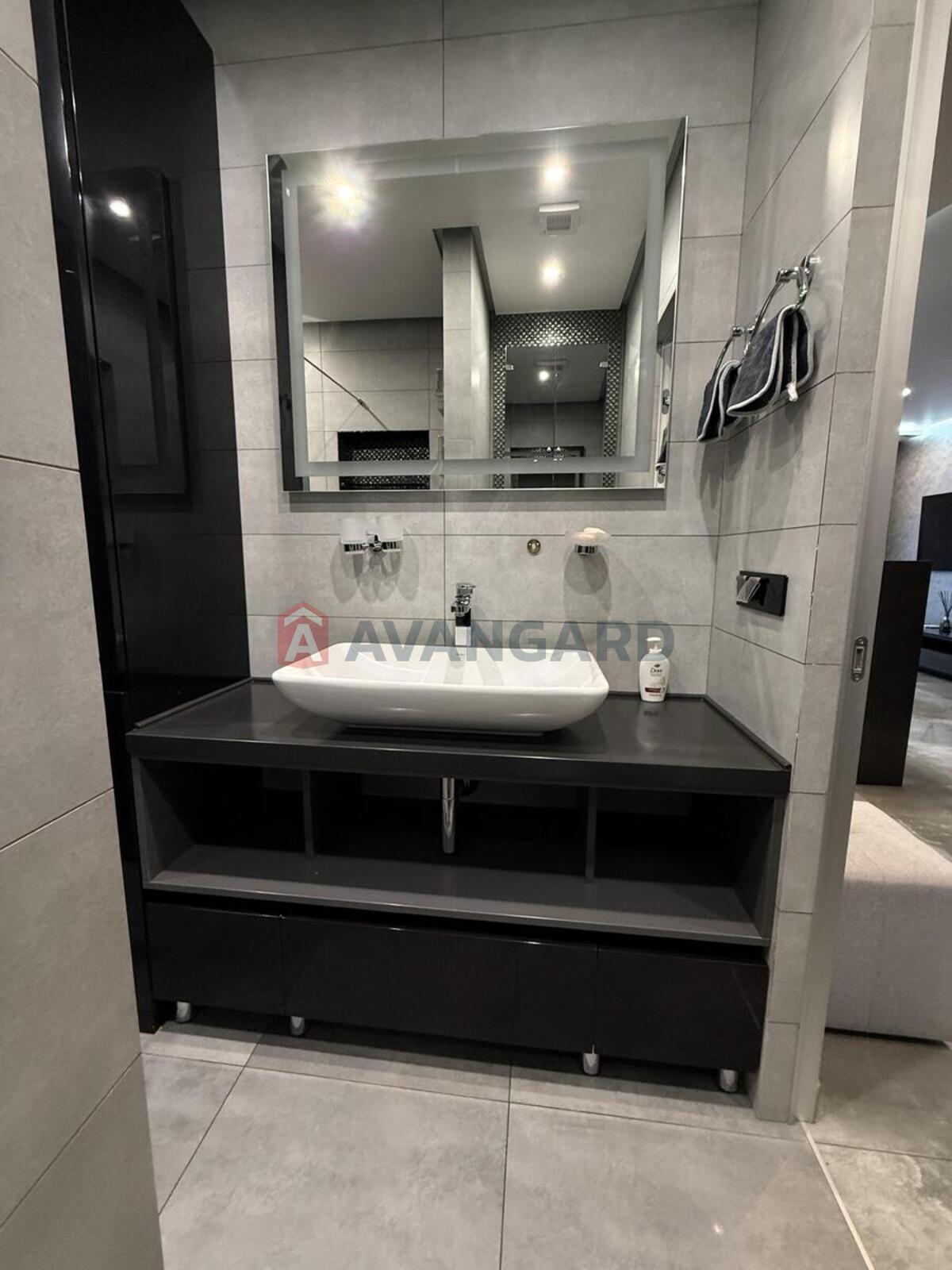 1 ��. ��������, 48/-/14 ��. �., 10/24 ������ ���� 3