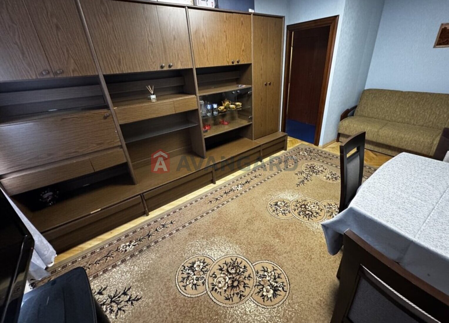 3 ��. ��������, 46/46/5 ��. �., 1/5 ������ ���� 19